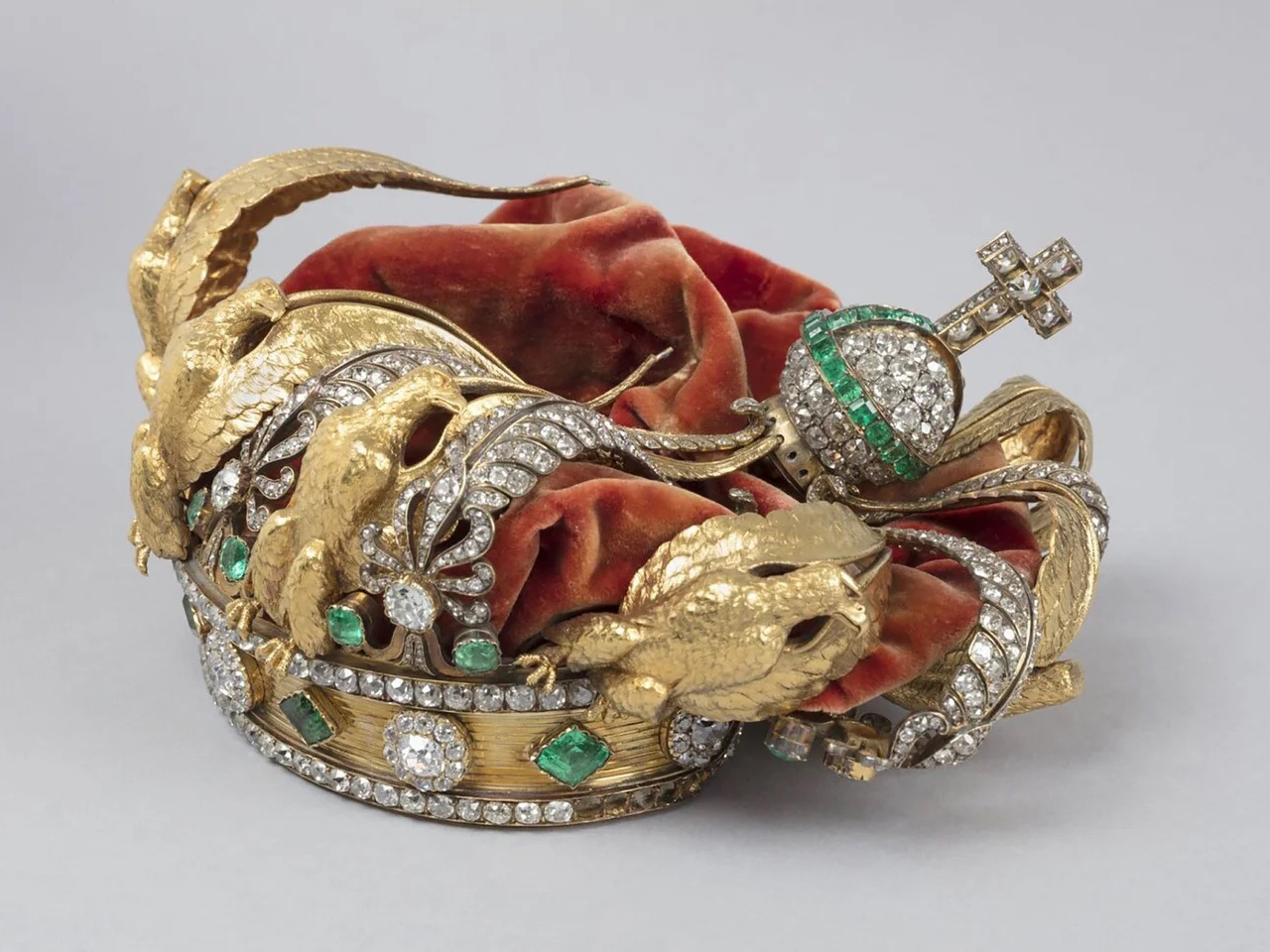 La couronne de l'impératrice Eugénie, perdue par les voleurs du Louvre le 19 octobre 2025, photo : Thomas Clot, musée du Louvre