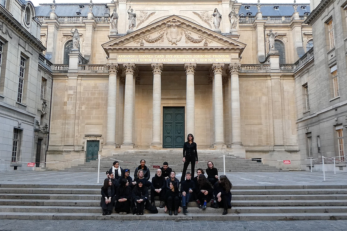 Art de vivre, final curtain call in the main courtyard of the Sorbonne, 27/10/2025