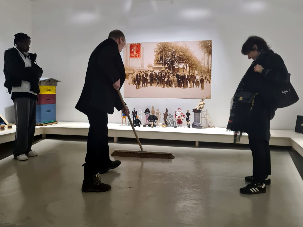 Performance, April 22, 2025, photo: Ha Cha Youn Performance, April 22, 2025, photo: Ha Cha Youn