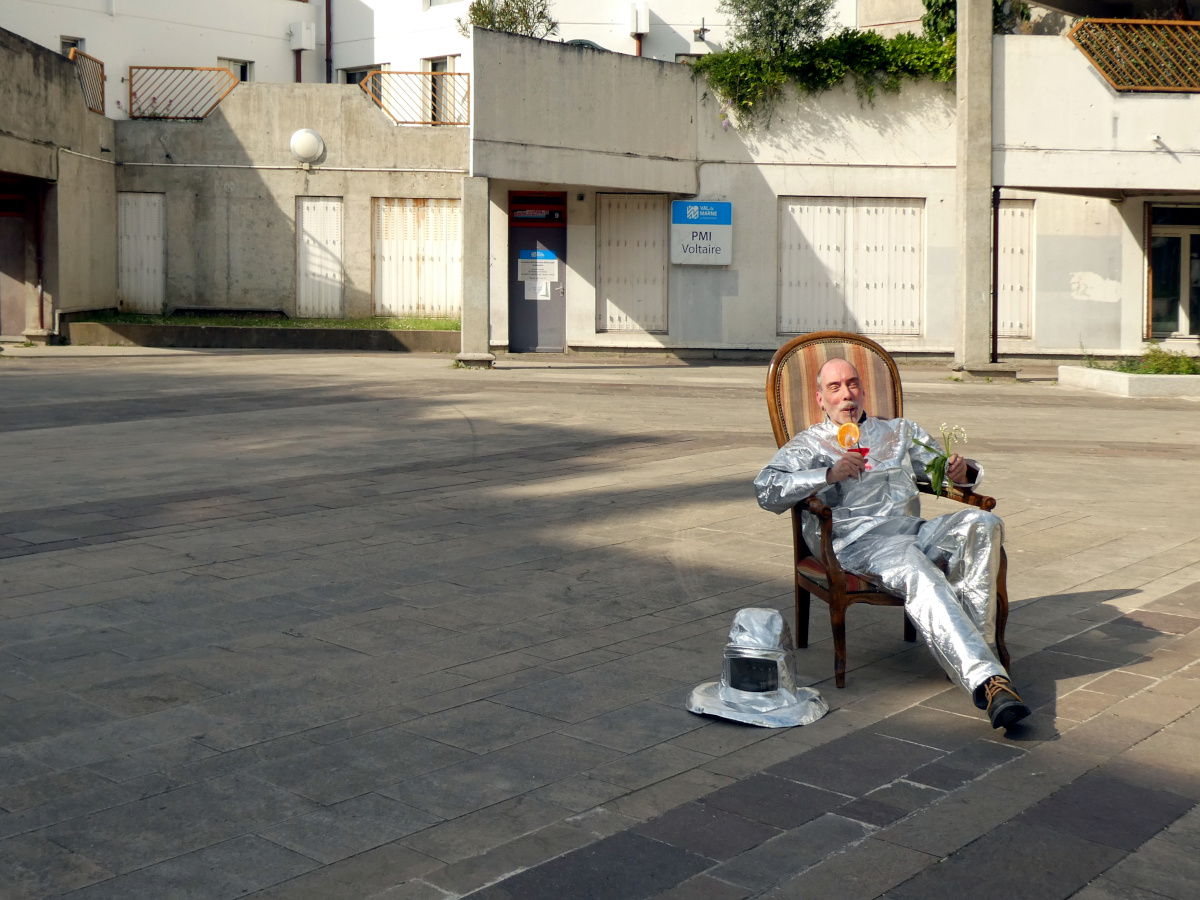Homage to the Right to Rest, performance, 1st of May 2025, photo: Jason Karaïndros